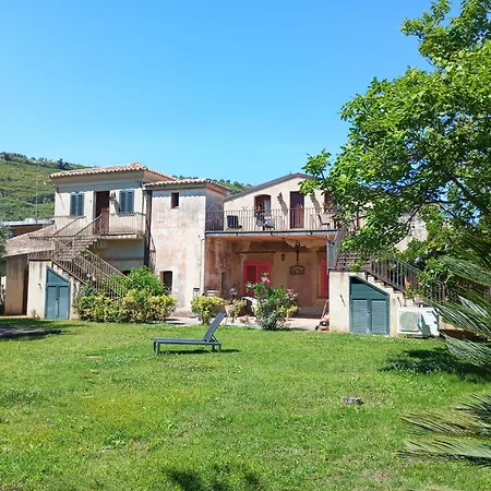 게스트하우스 Florio Parghelia