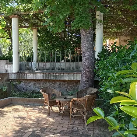 בית הארחה Florio Parghelia