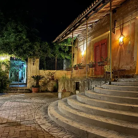 Florio Parghelia ゲストハウス