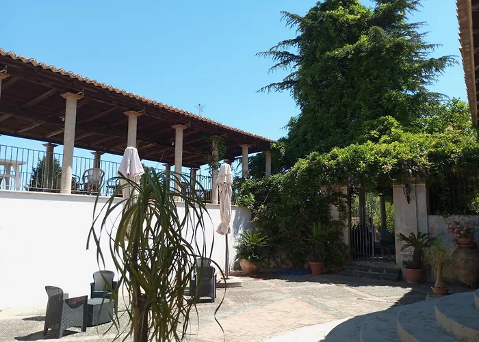 בית הארחה Florio Parghelia *