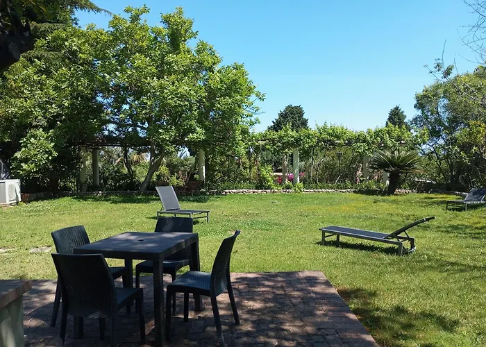 Florio Parghelia בית הארחה