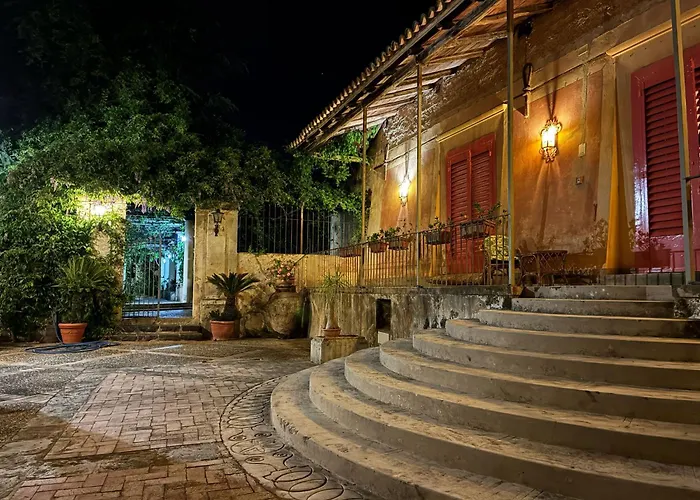 Florio Parghelia בית הארחה